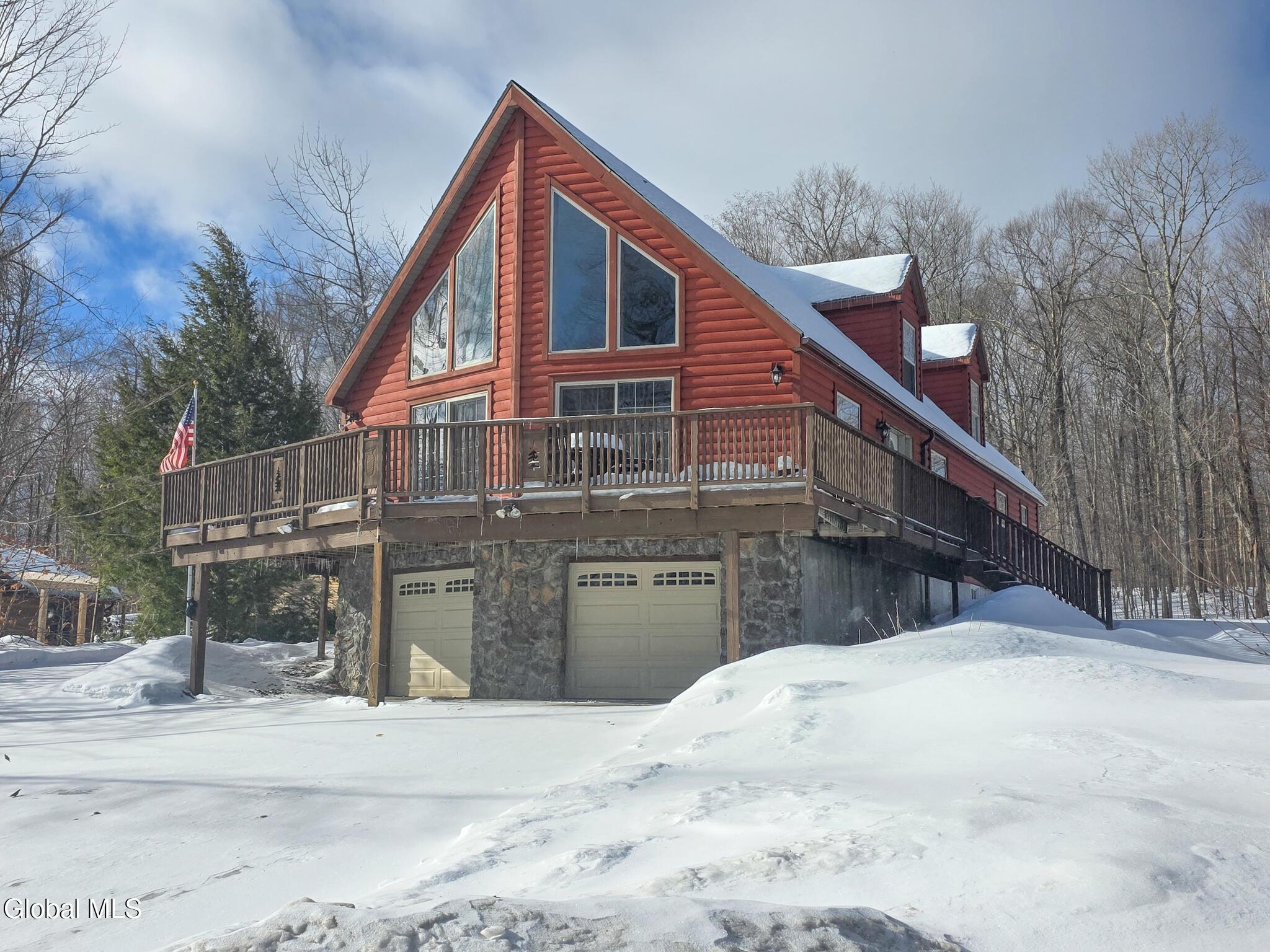 Image 1: 157 Maplewood-01