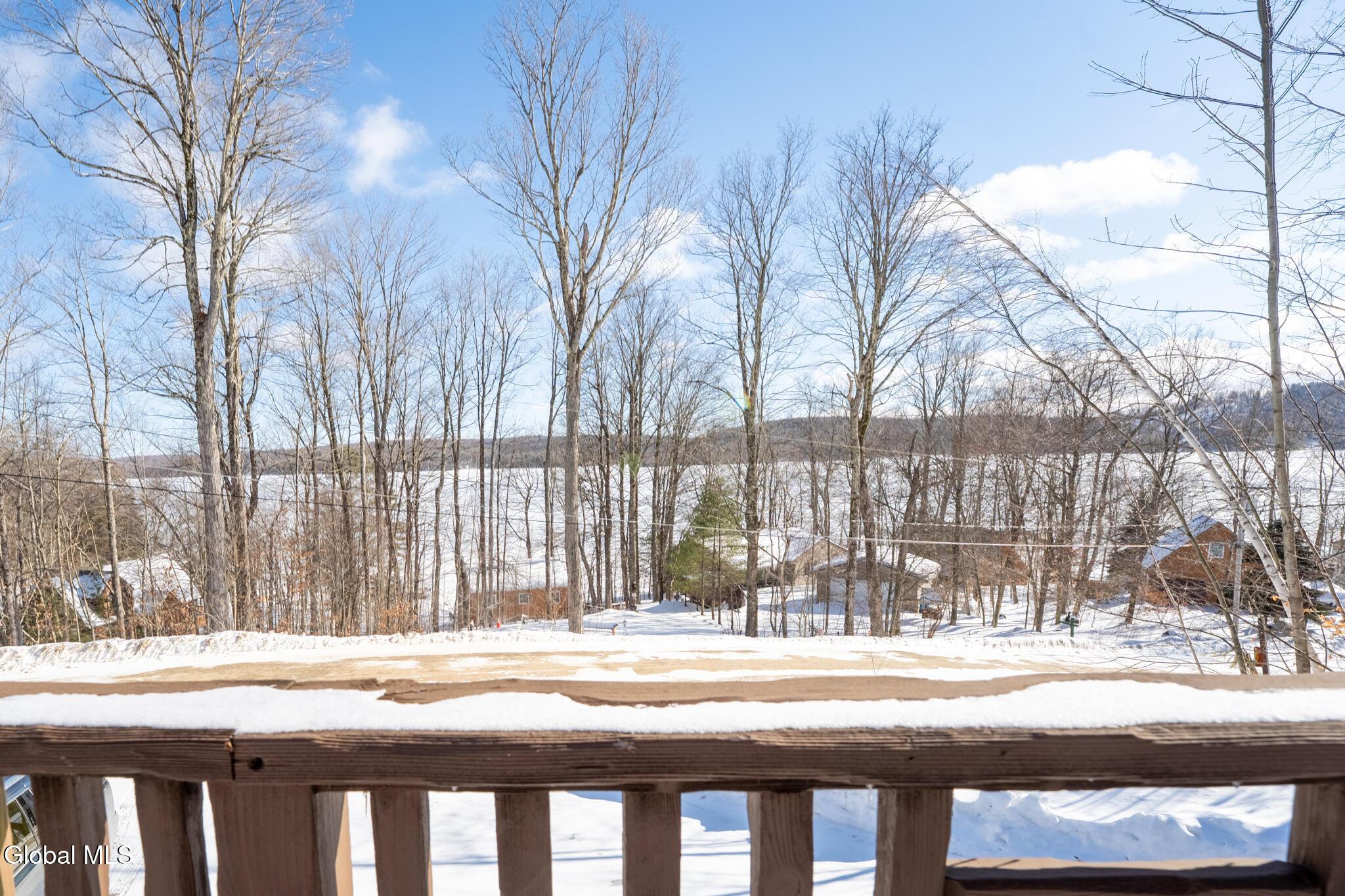 Image 3: 157 Maplewood-63