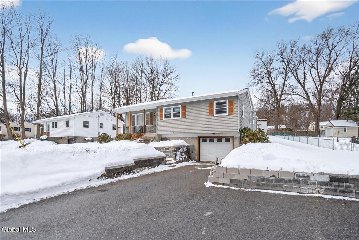 Image 4: 03-14 Sherri Dr-2