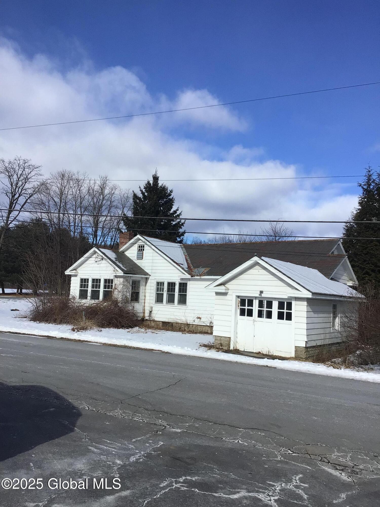 Image 2: DCEA319A-FDC2-42AD-ACB0-BE764E5827CF