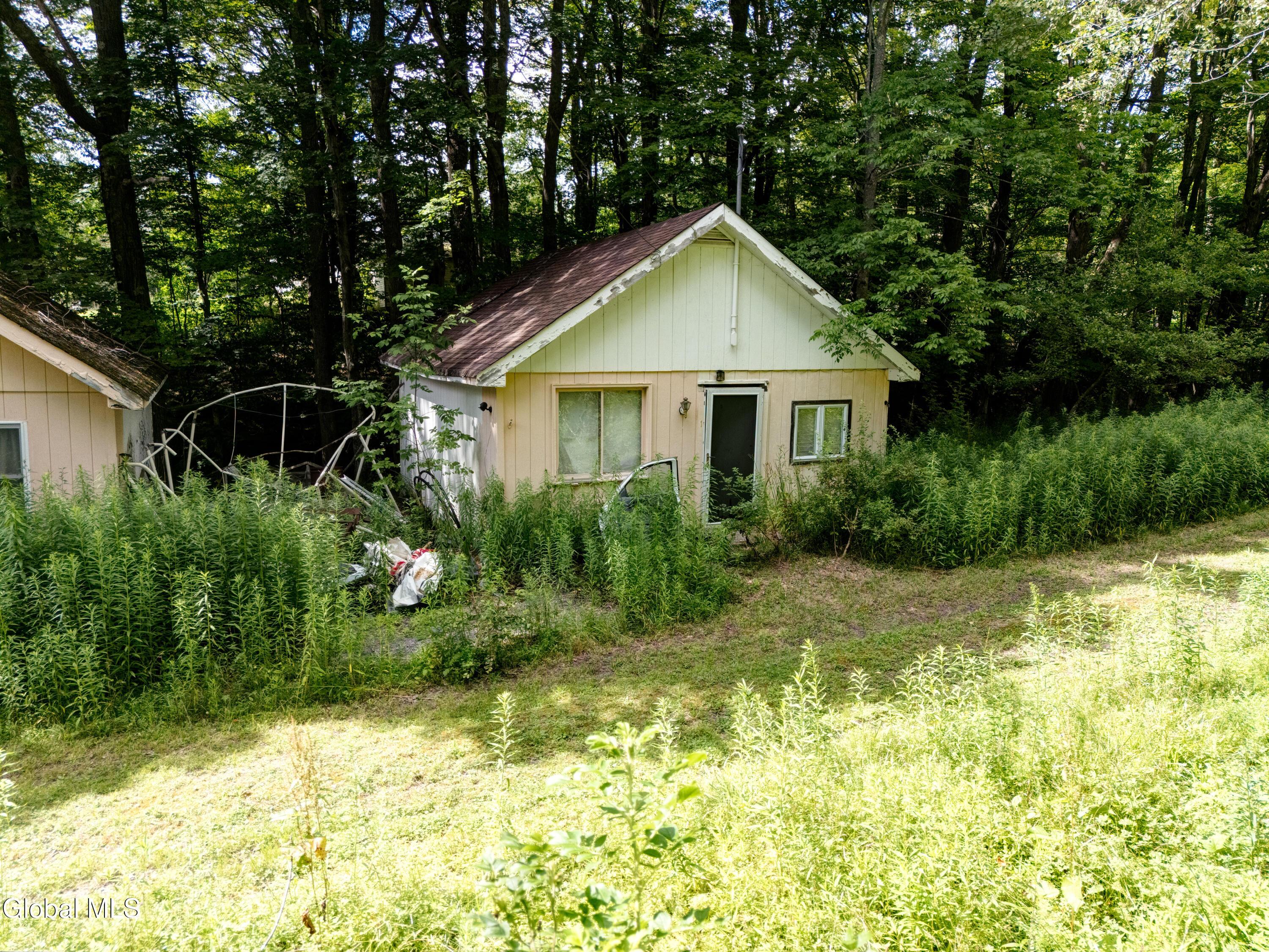 Image 1: 113 quiet path-16