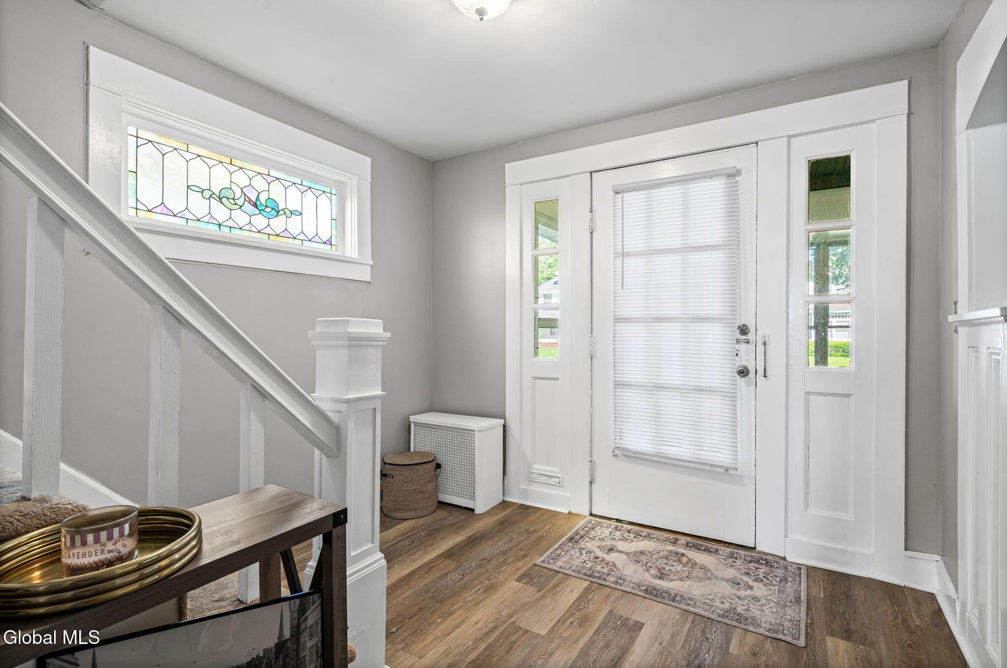 Image 2: 17-web-or-mls-851-central-pkwy