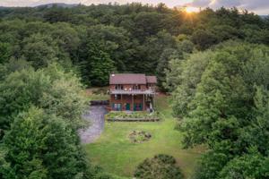 138 SPLIT ROCK RD