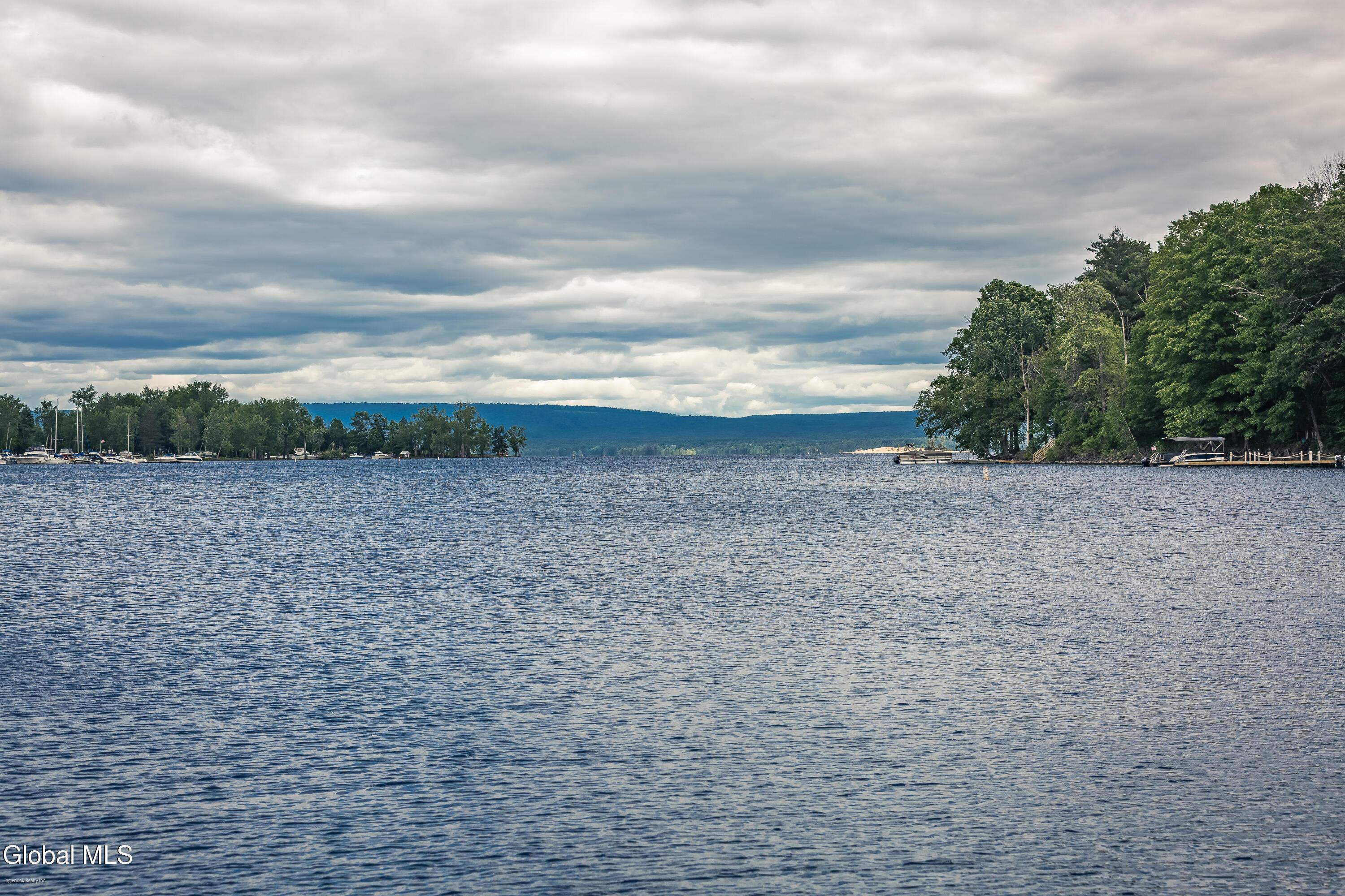 Image 3: 154-Lakeside-Dr-Mayfield-NY-64