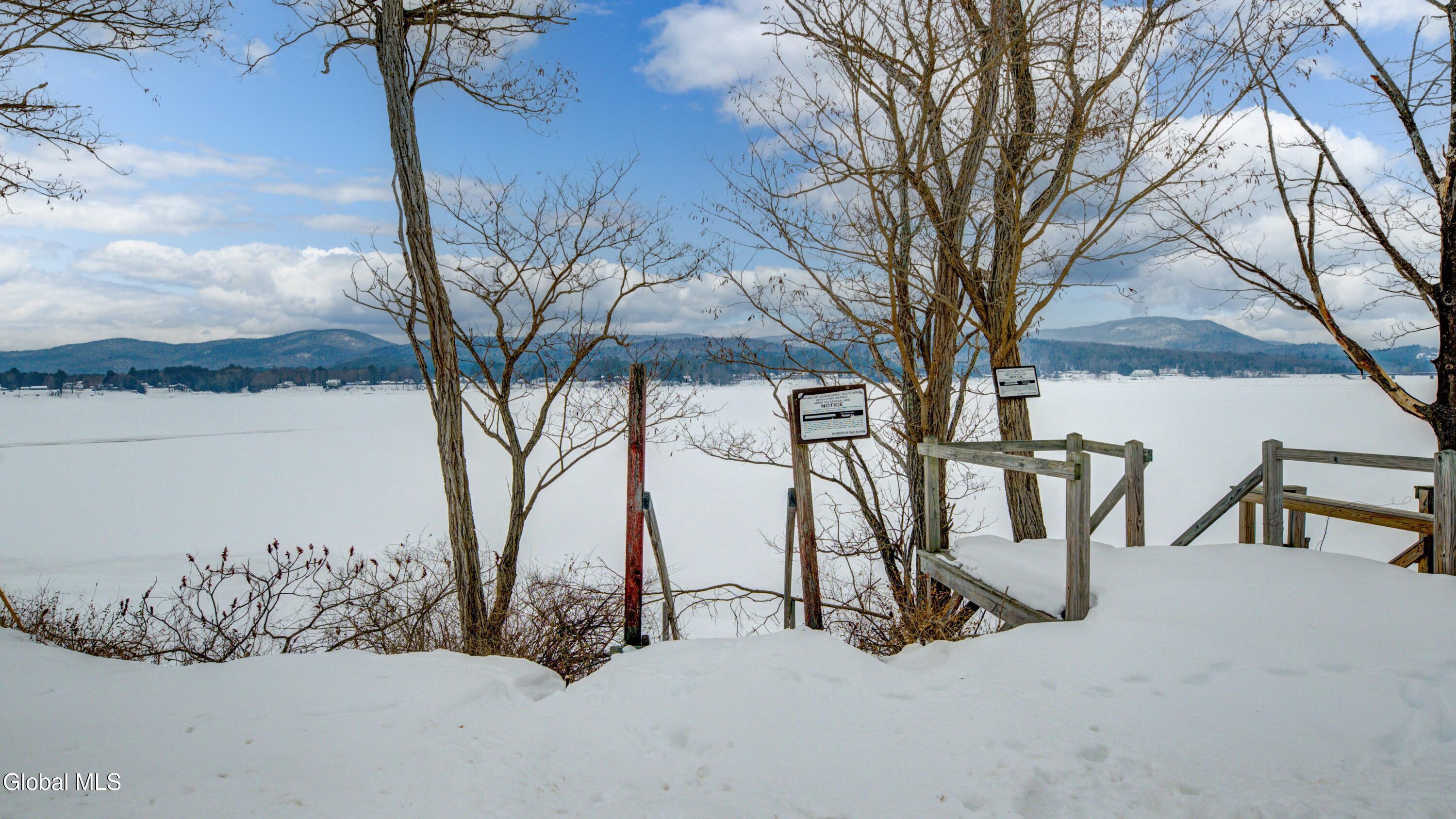 Image 4: 111 Seven Hills Rd-87