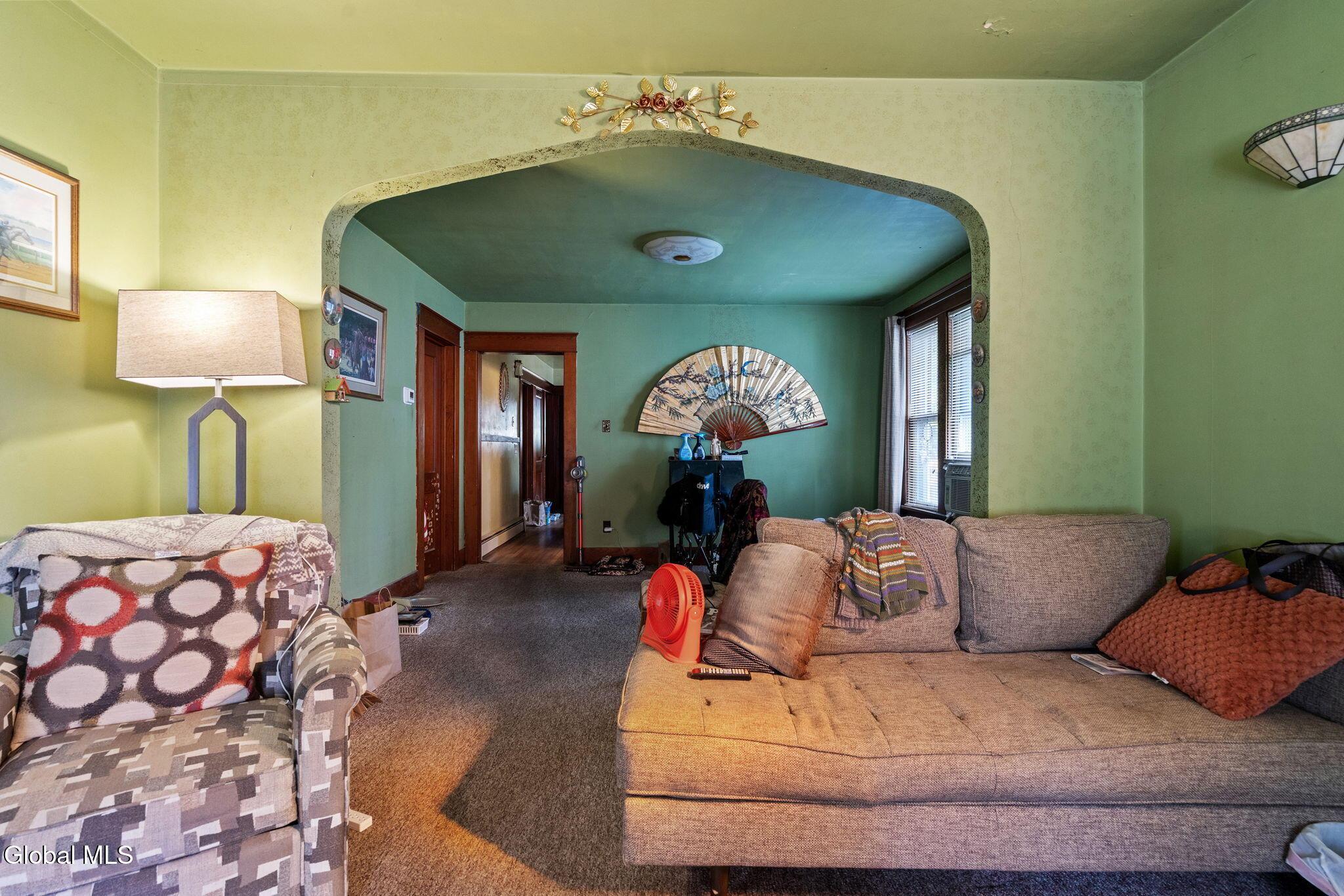 Image 4: 9-web-or-mls-242-linden-st
