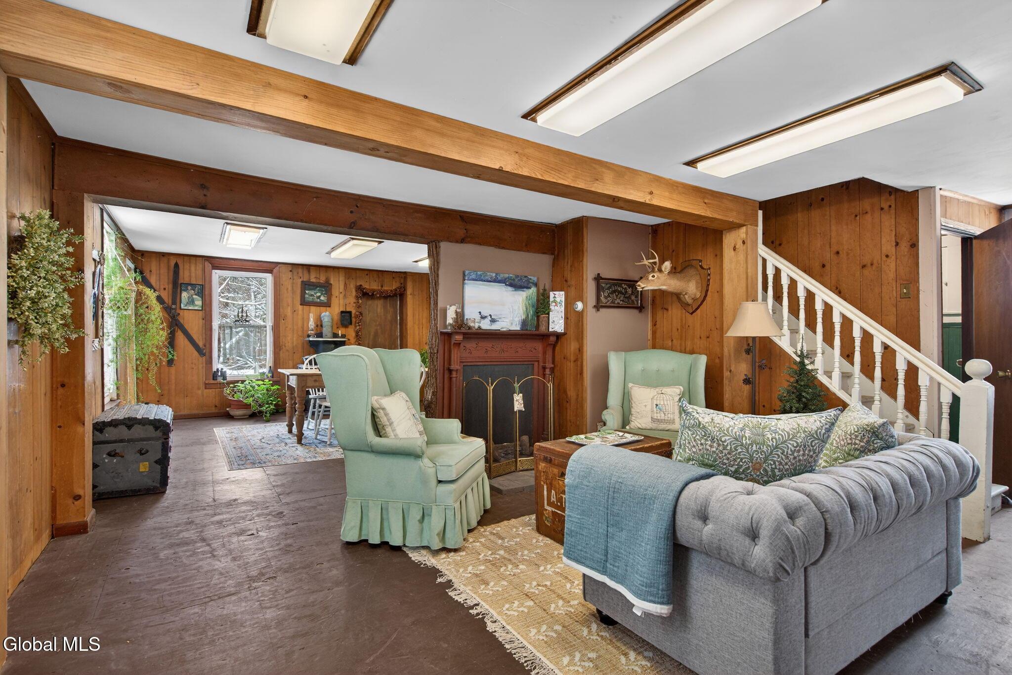 Image 3: 83-web-or-mls-315-lake-ave