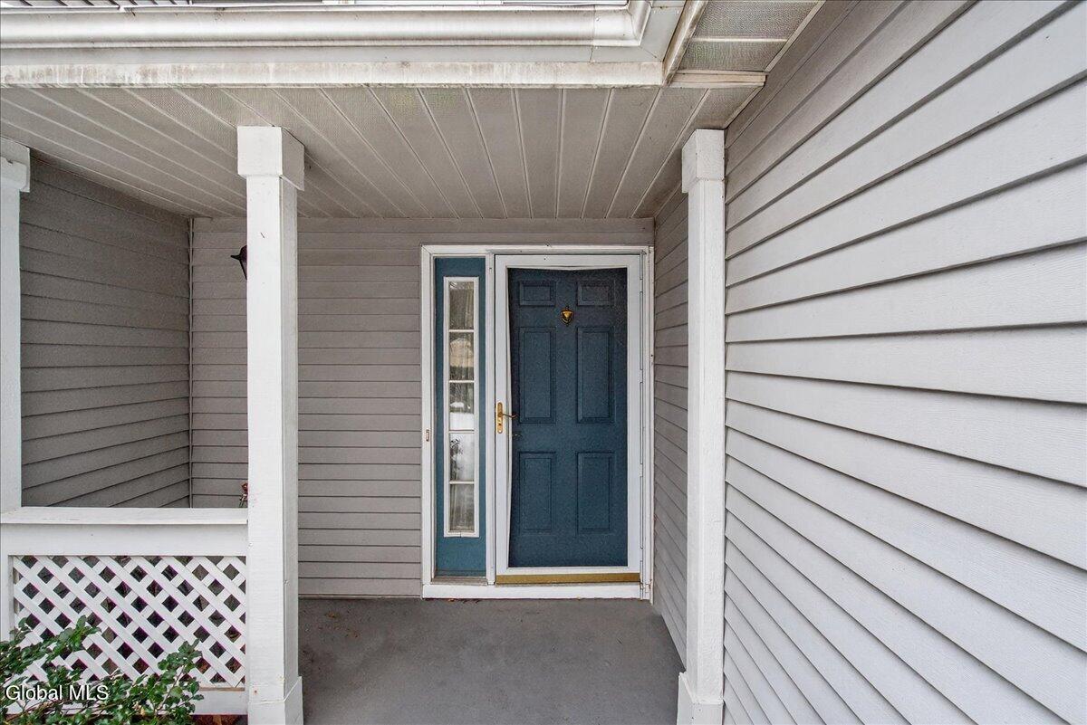 Image 2: 01-38 Stoney Creek Dr-1