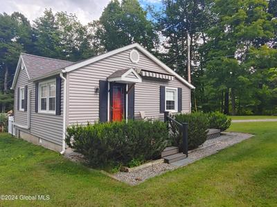 13 Bayberry Lane