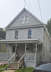 27 Linden Street
