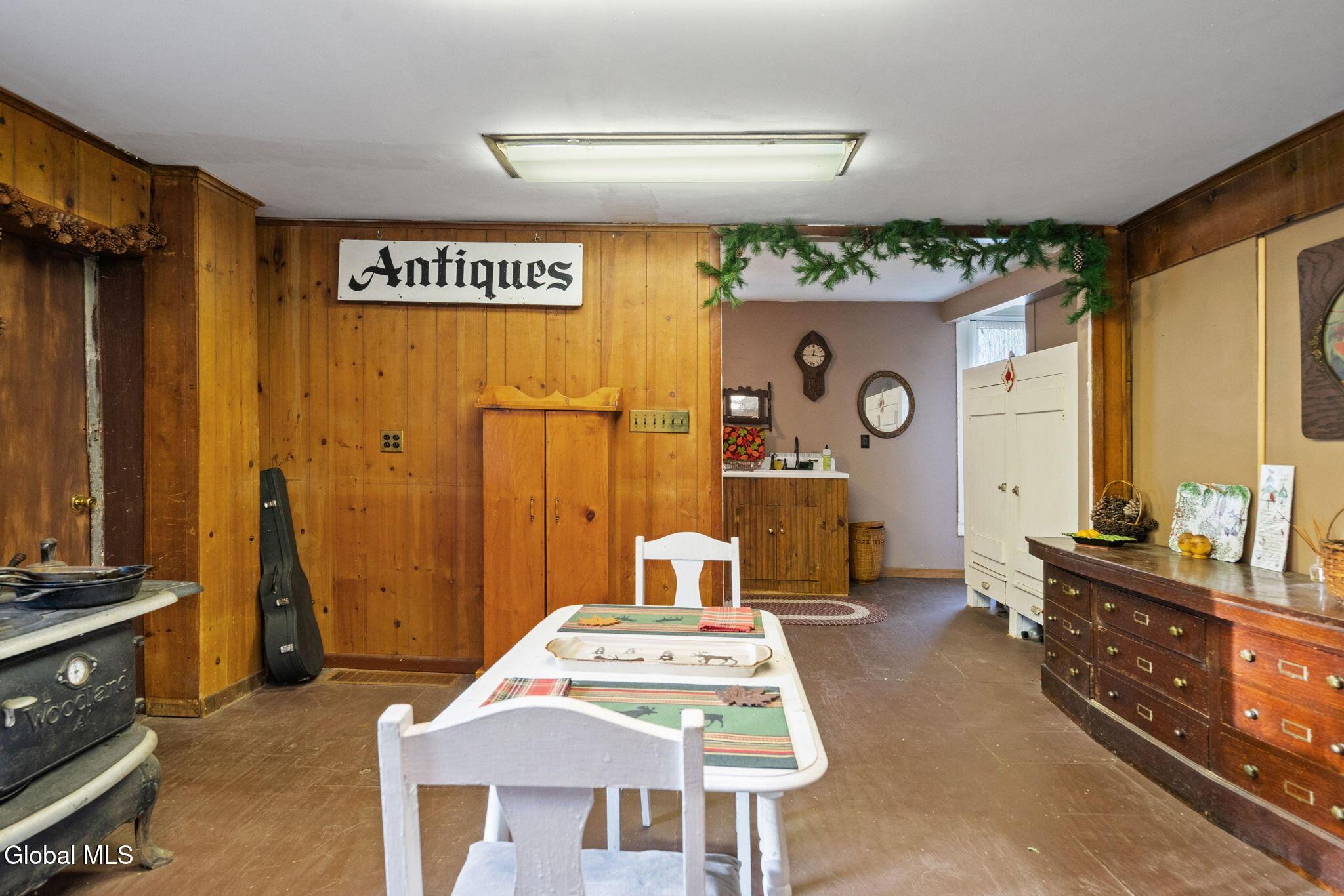 Image 4: 6-web-or-mls-315-lake-ave