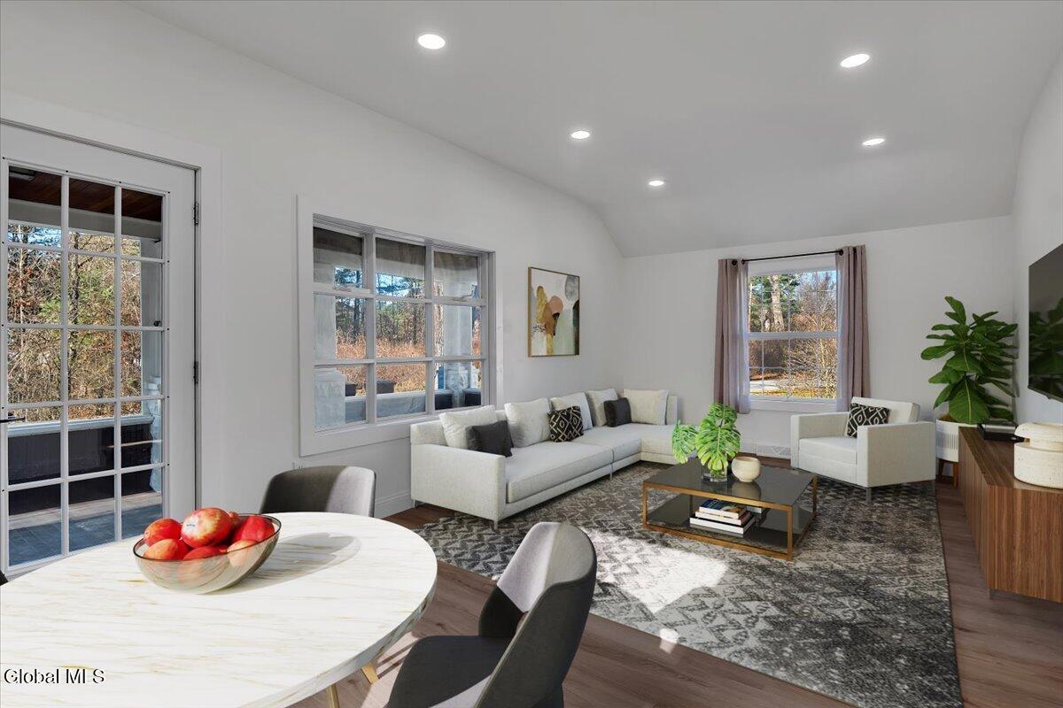 Image 3: 08-P1607752