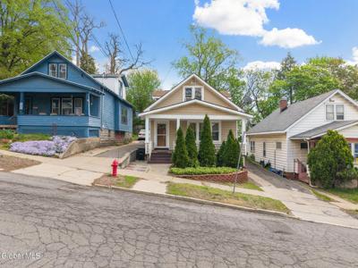 122 Snowden Avenue