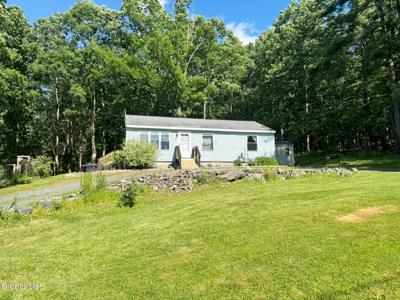 26 Knobhill Road