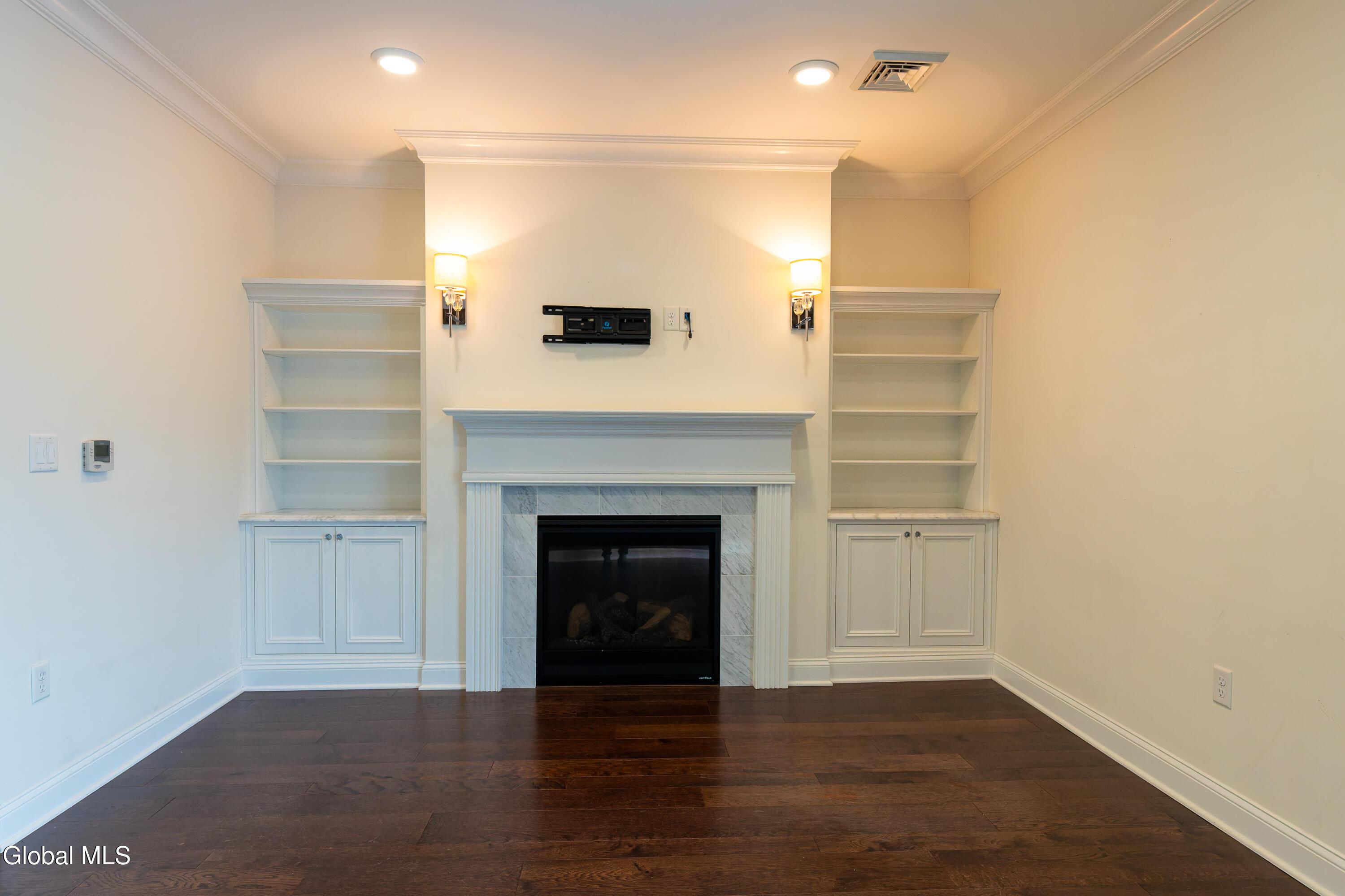 Image 3: 97 East Ave | Unit 201