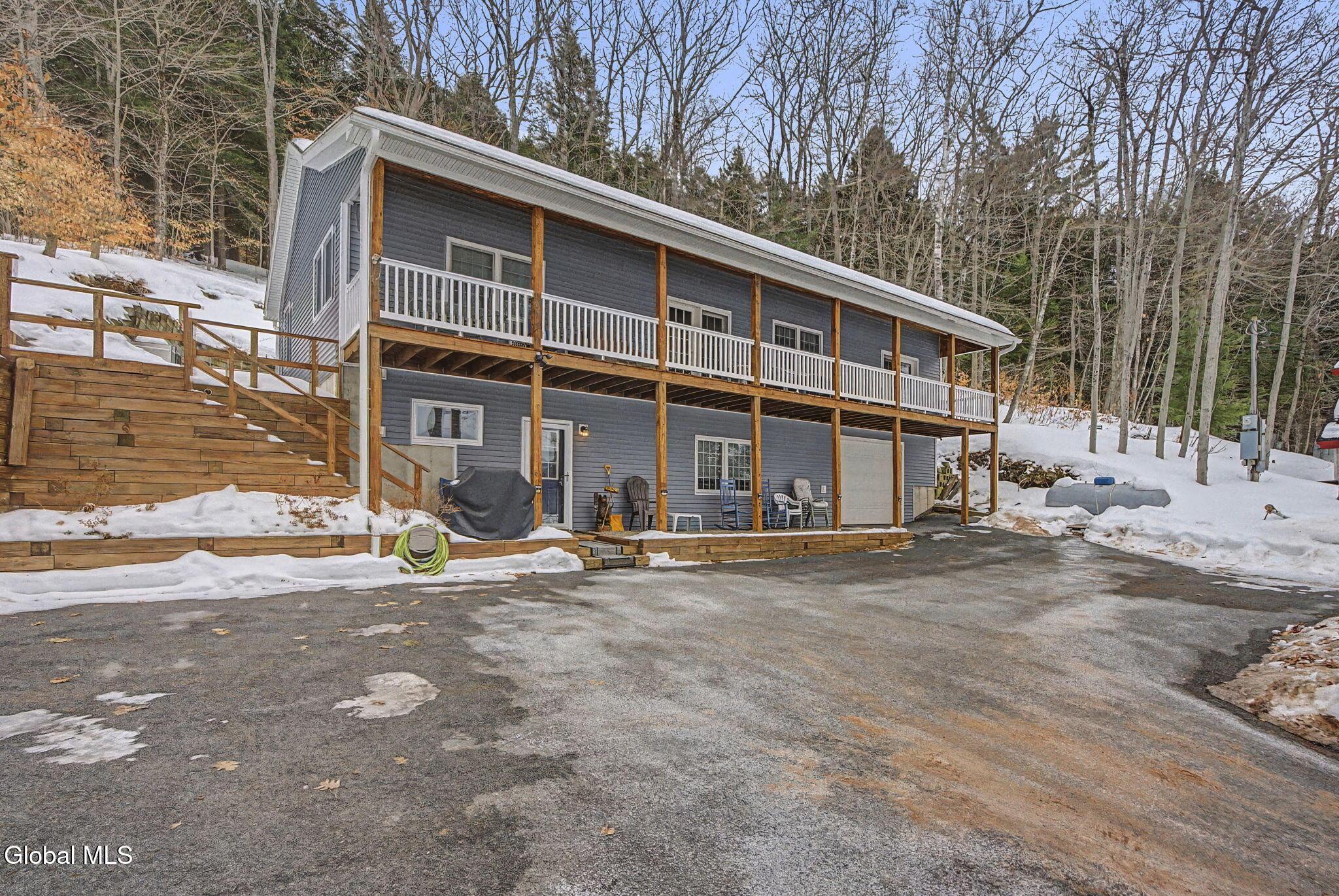 Image 2: 3-web-or-mls-2018-s-shore-rd