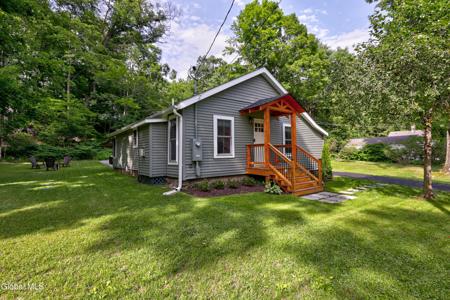 24 Mohican Road