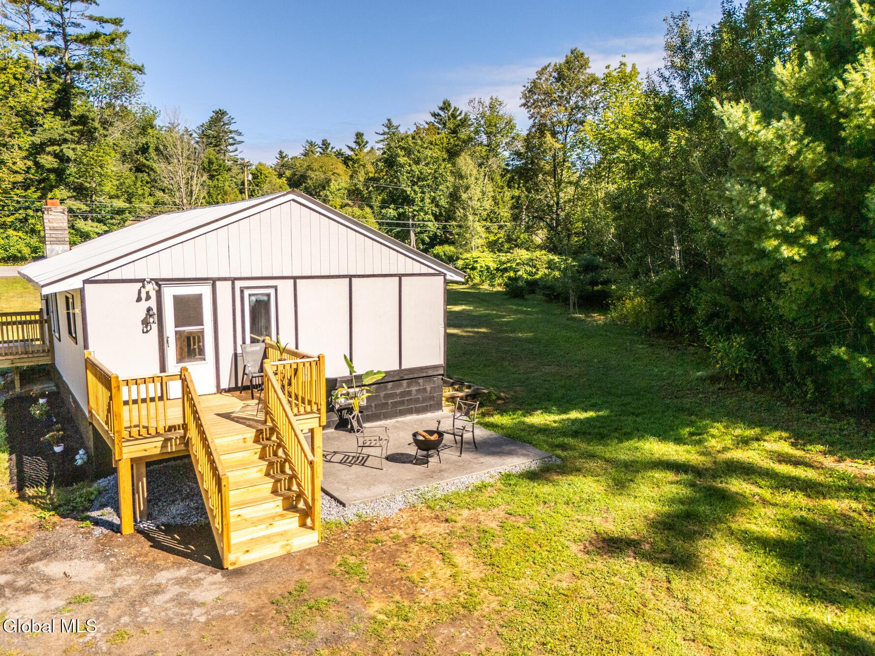 Image 3: 6BE8B219-F530-4B79-85A1-170B67055934