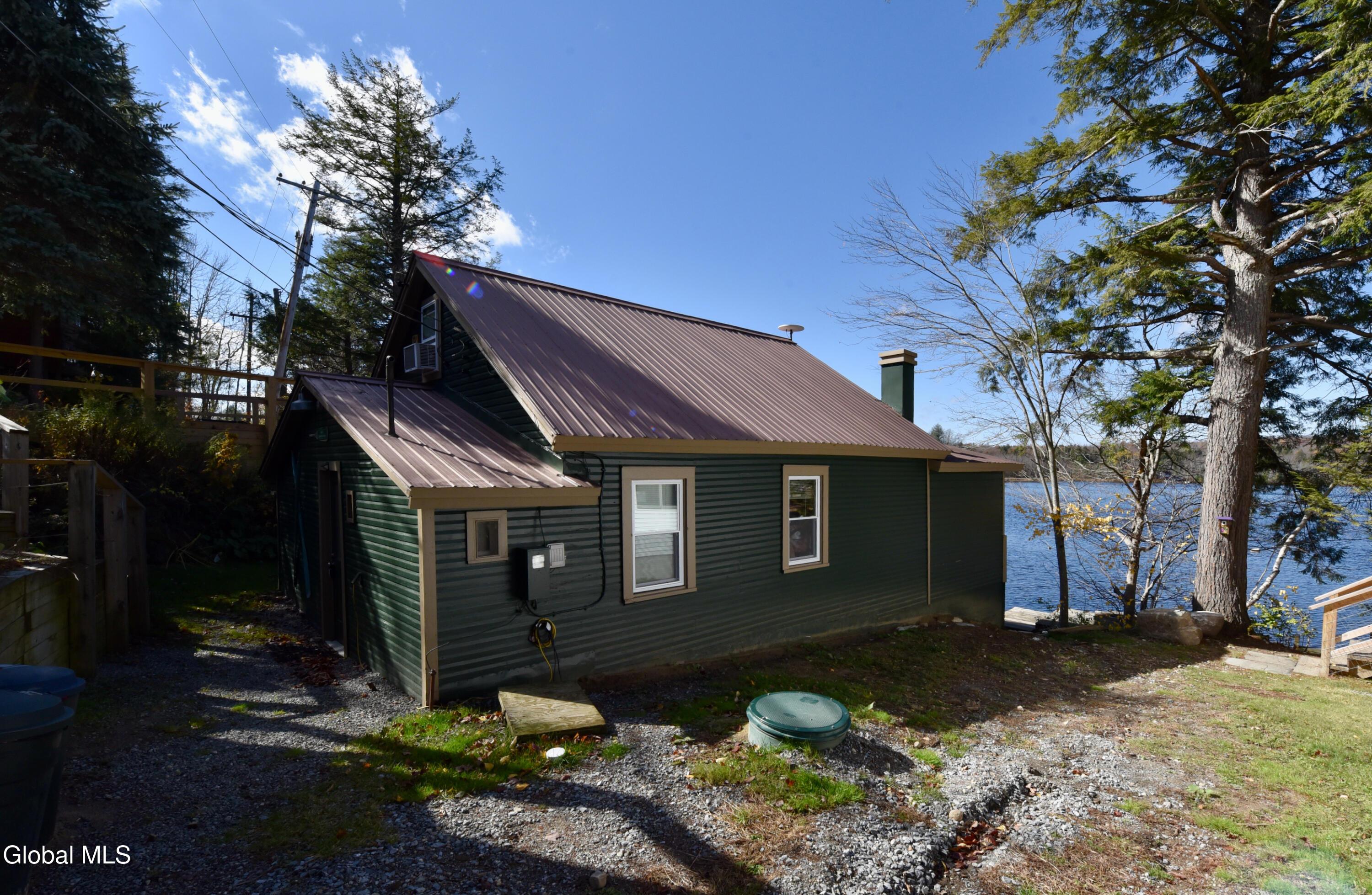 Image 1: 2