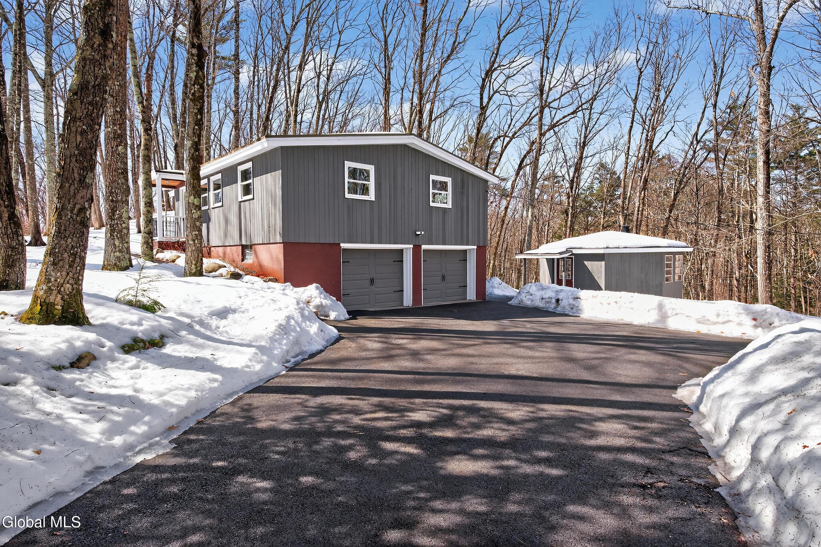 Image 3: 002-55-Country-Colony-Road-Queensbury-NY
