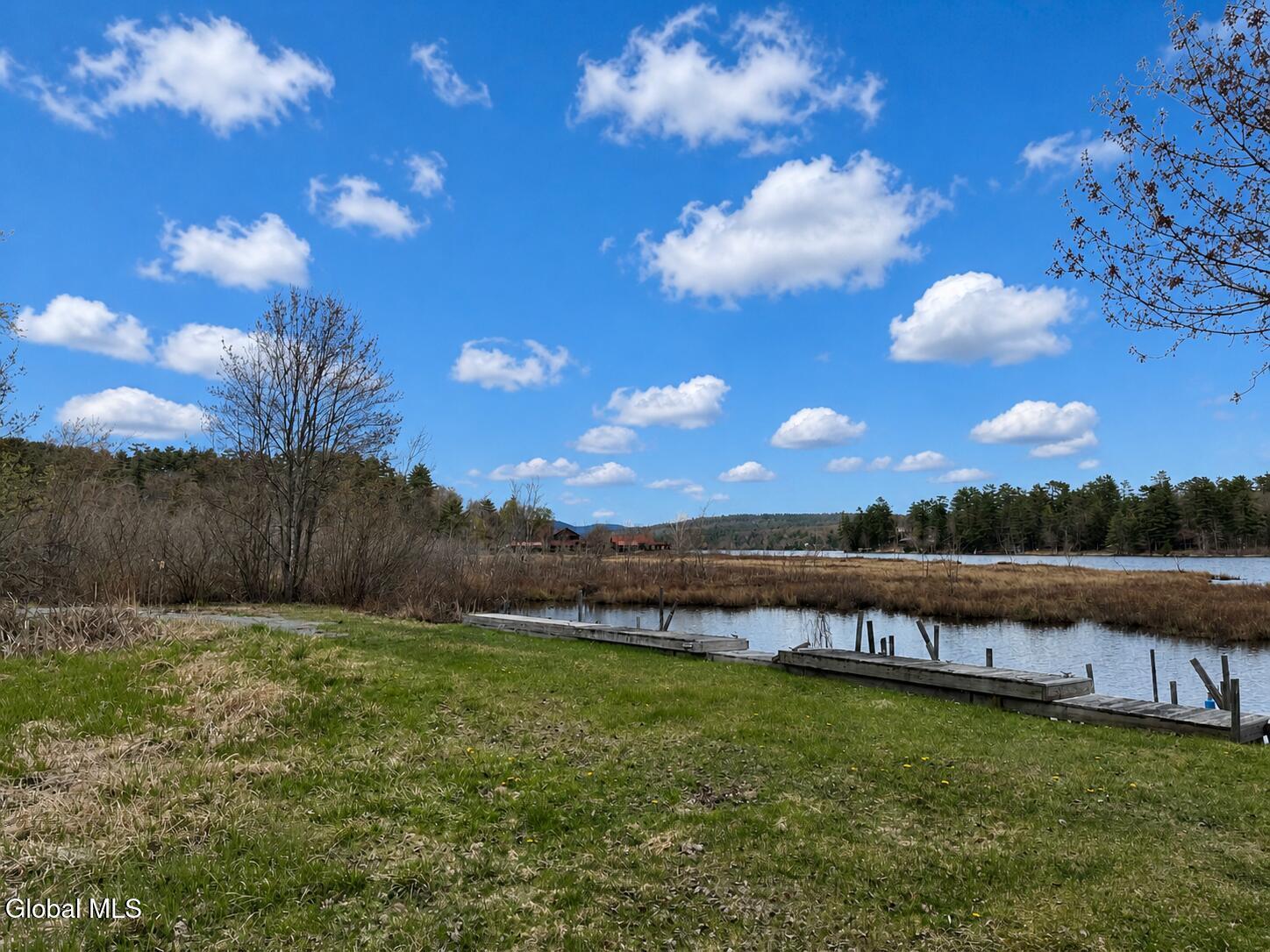 Image 1: 29AB3BEC-5468-4573-8332-78DB3797B1FF