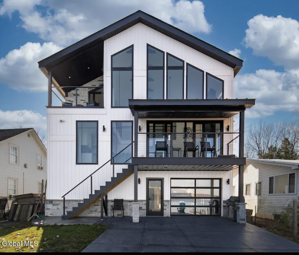 Image 2: Home in Saratoga Springs · 4.93 · 4 bed