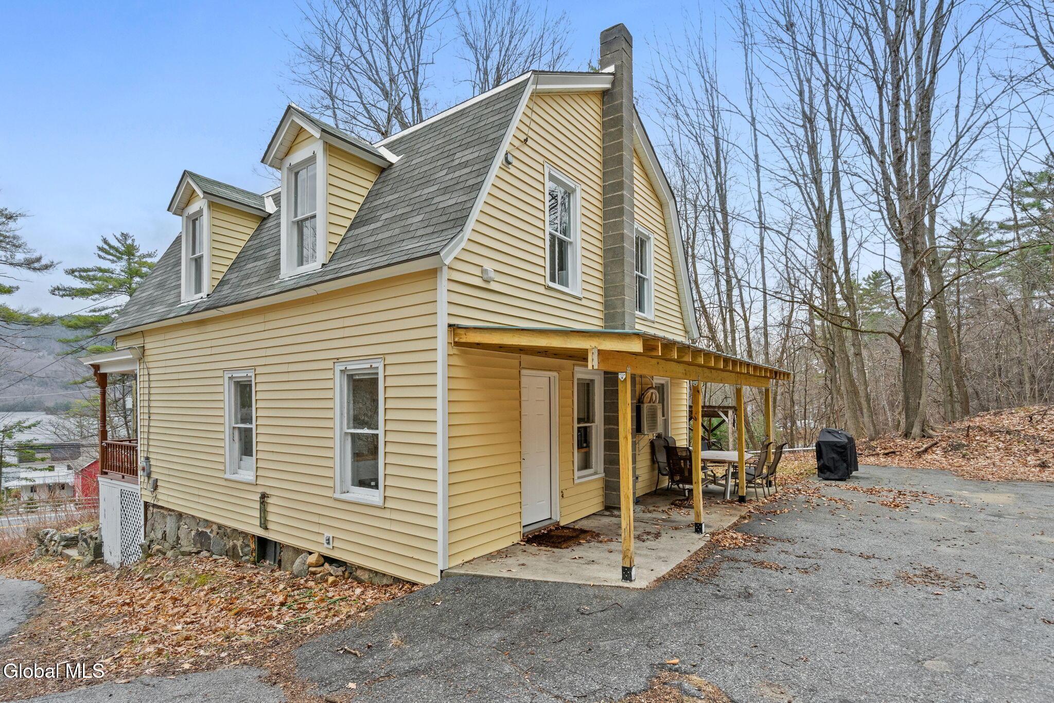 Image 3: 35-web-or-mls-8121-lake-shore-dr