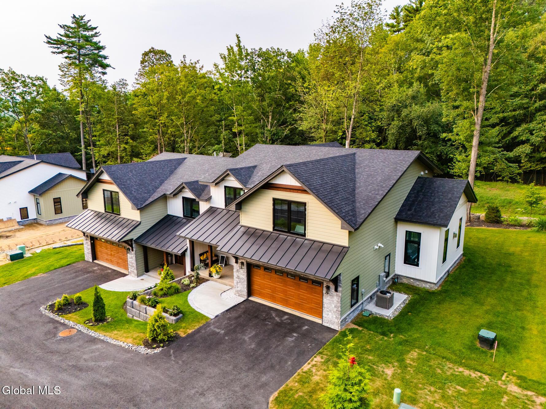 Image 3: DJI_20250808062422_0663_D