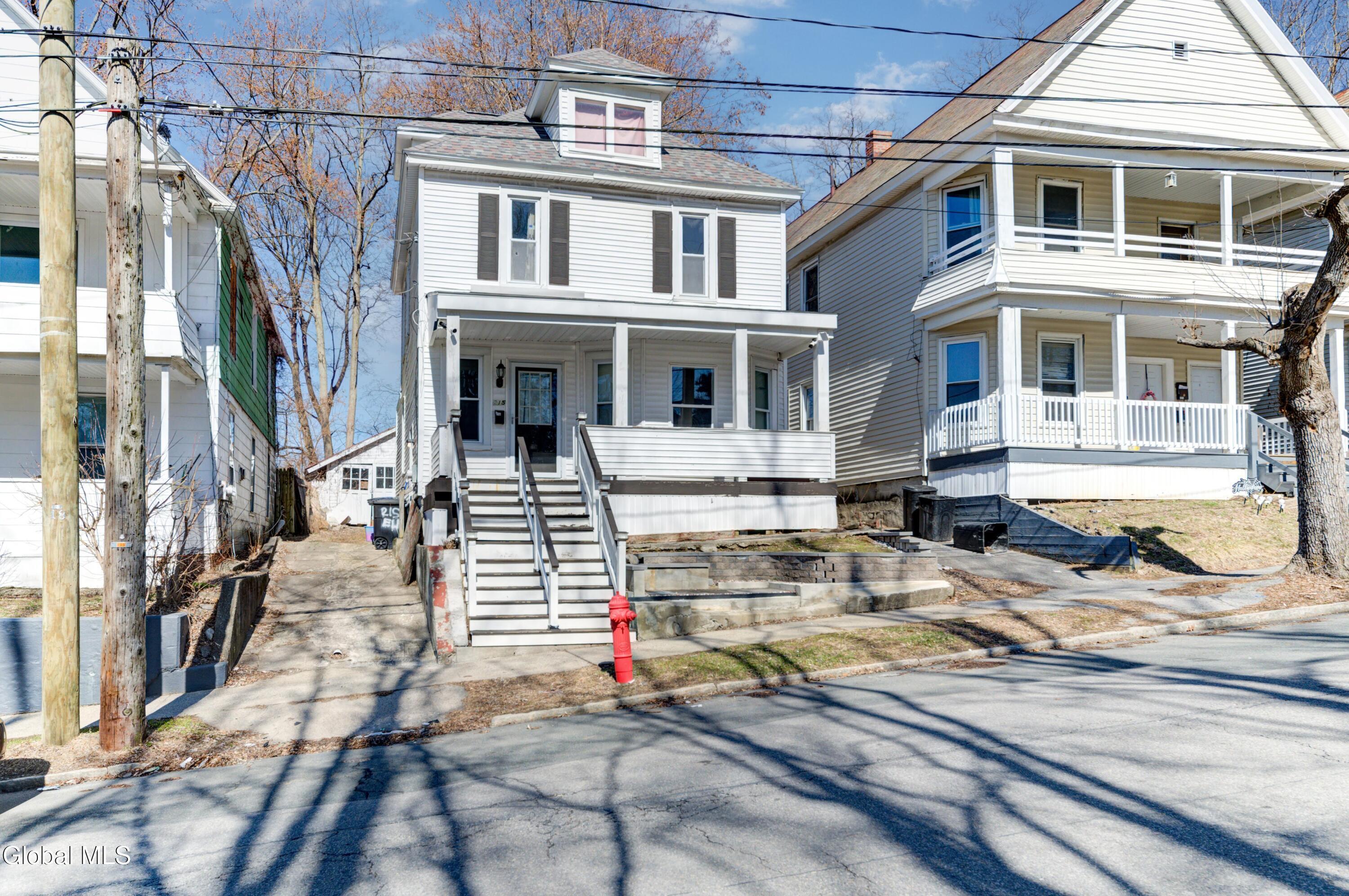 Image 2: 251 Elm St-33