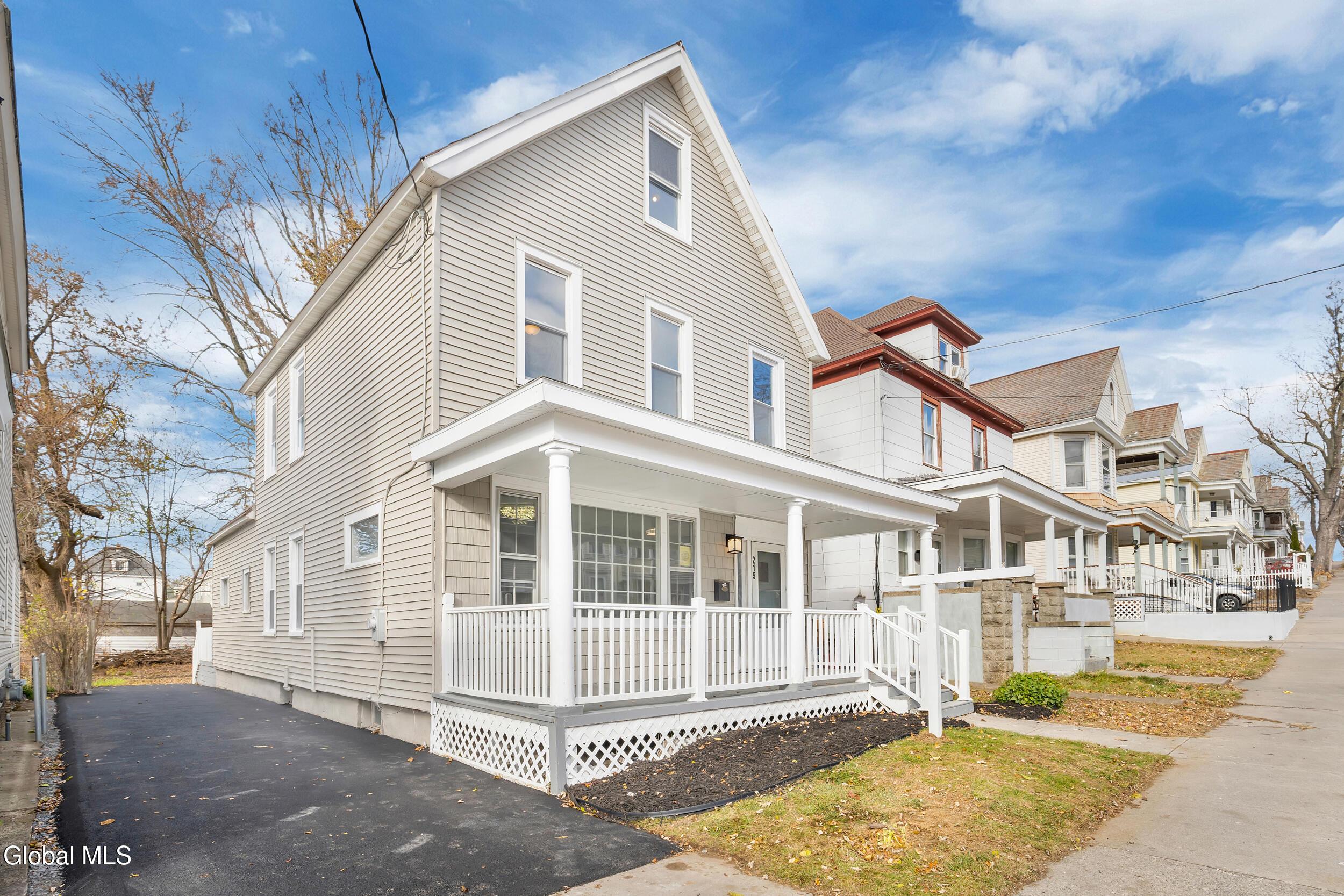 Image 4: 4_215 furman st schenectady