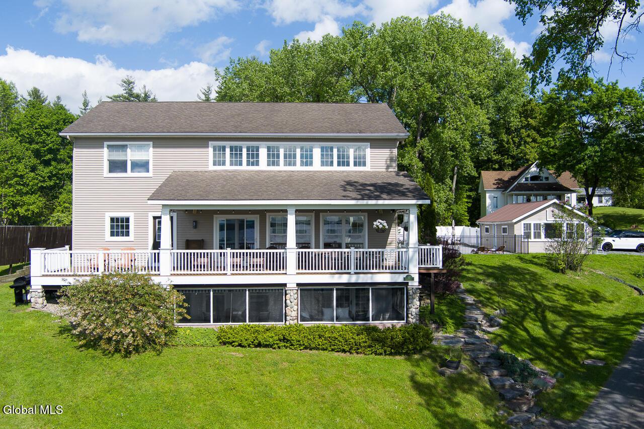 Image 2: 2-Leeward-Lane-Saratoga-Springs-NY-30