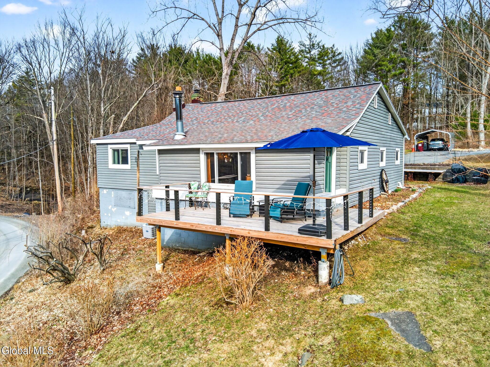 Image 2: 1-web-or-mls-001_DJI_0949