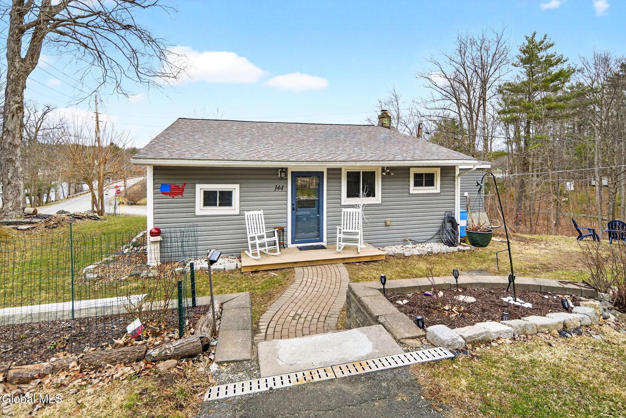 Image 4: 3-web-or-mls-003_DSC07791