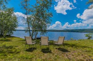 13 OAKWOOD DR