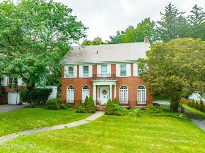 14 Marion Avenue