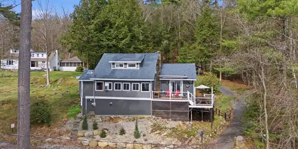 12 Snyder Road