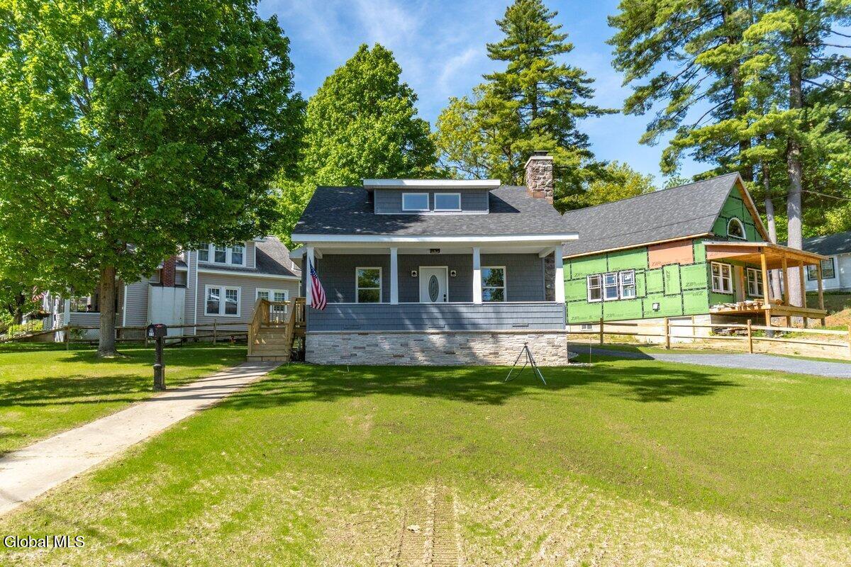 Image 3: 75 McGillis Ave-2