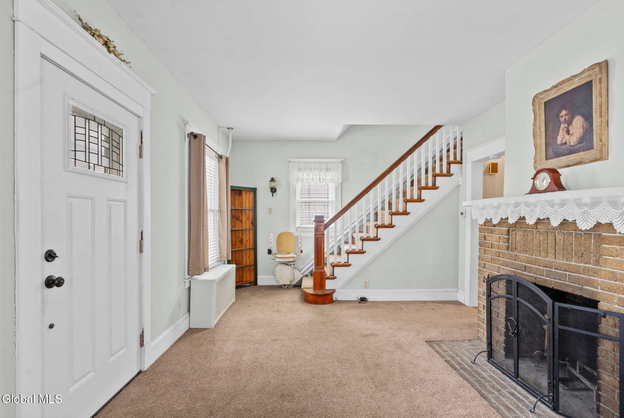 Image 4: 6-web-or-mls-1053-garner-ave