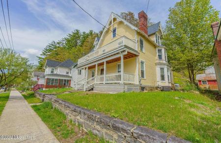 28 Main Street