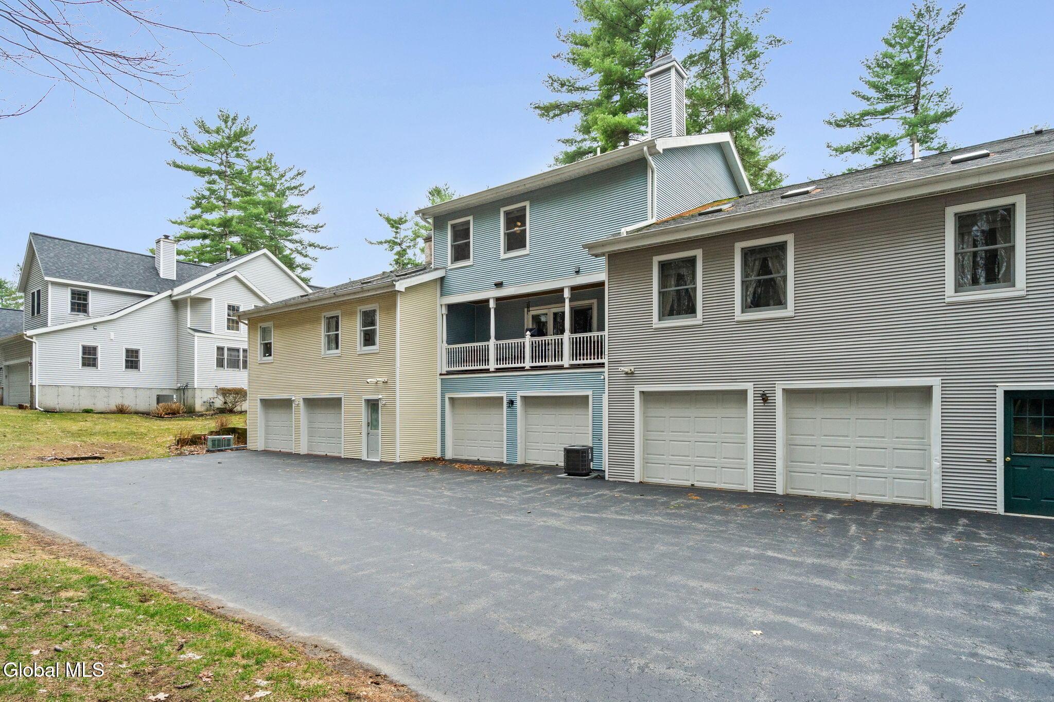 Image 3: 26-web-or-mls-6-sarazen-st