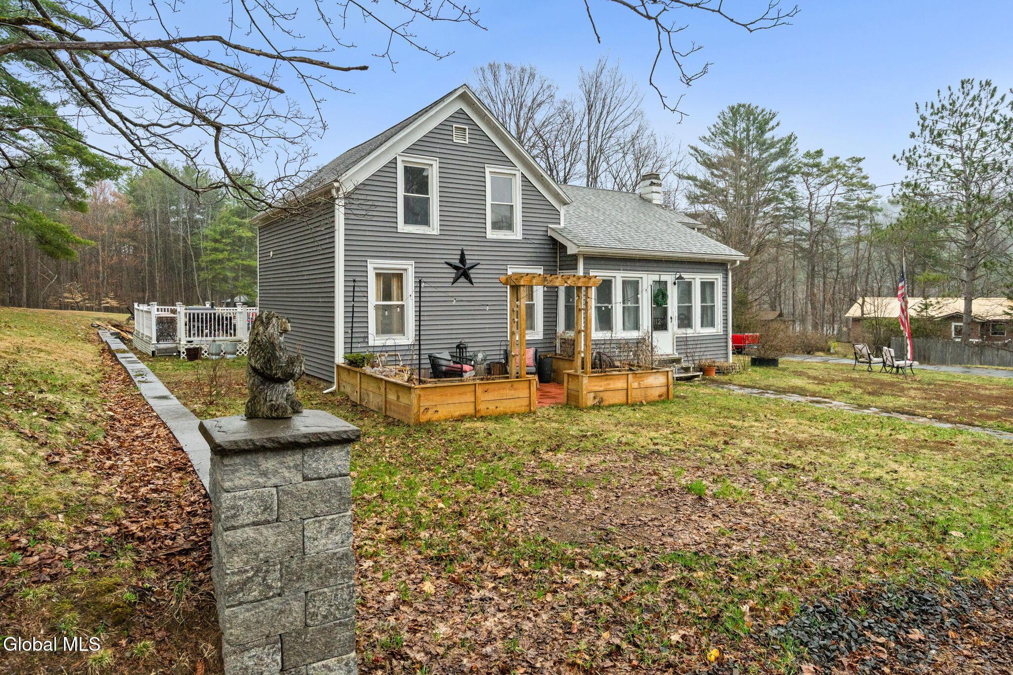 Image 2: 2-web-or-mls-112-gifford-valley-rd