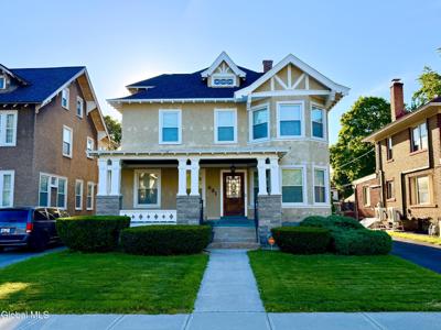 831 Wright Avenue