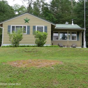 118 Hemlock Terrace