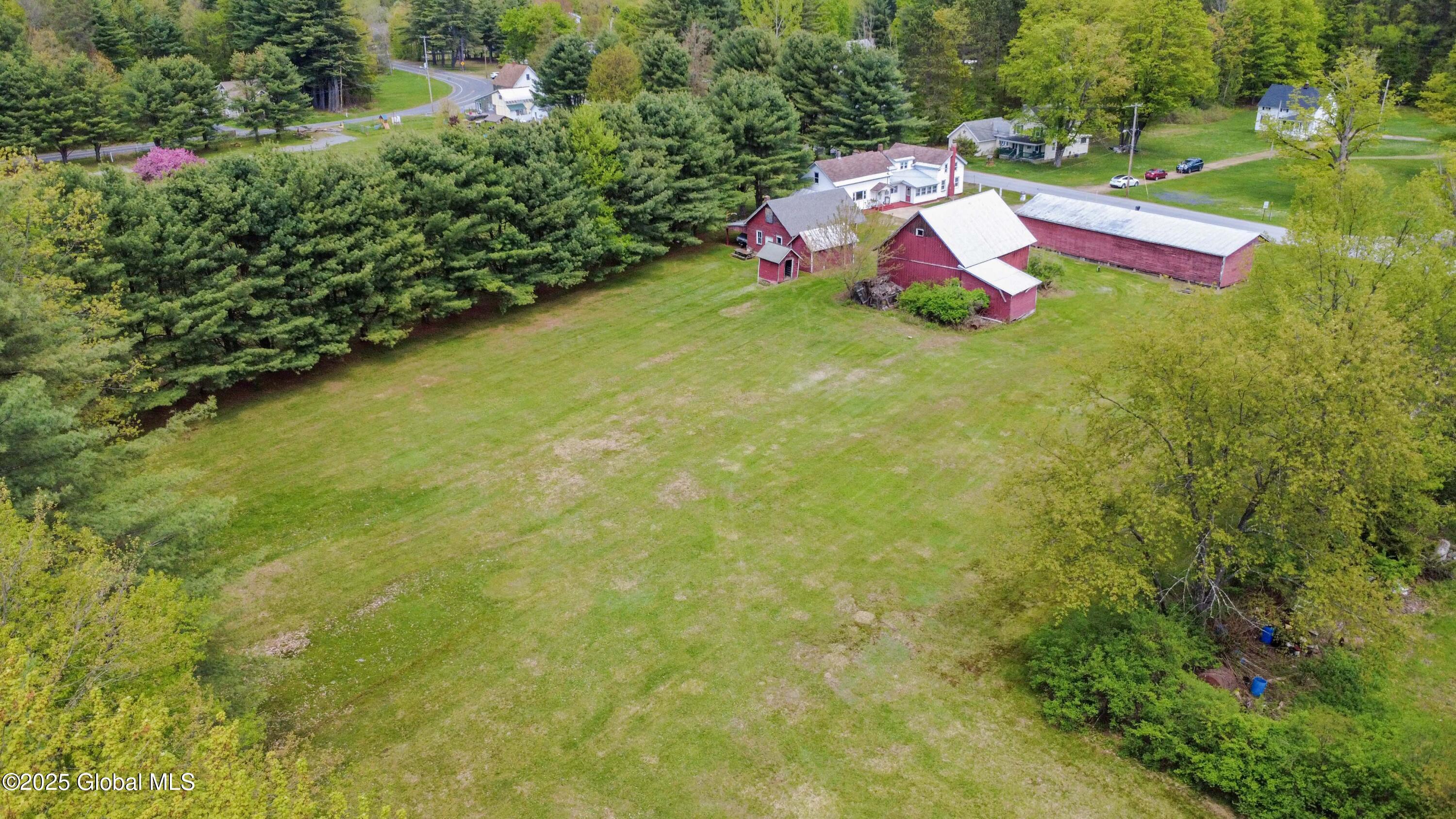 Image 3: 122 houseman-11