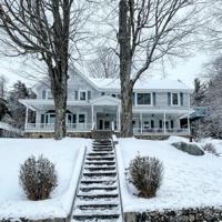 790 DEERLAND RD