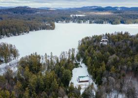 948 FRIENDS LAKE RD