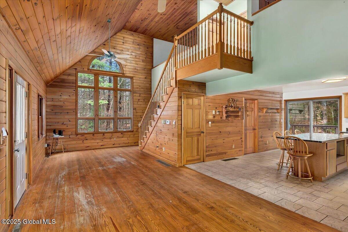 Image 2: 06-P1251056