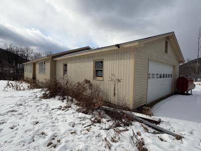 404 Black Point Road