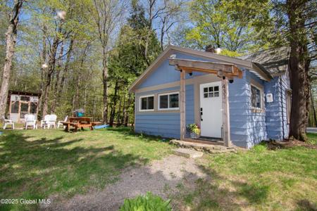 433 Lake Desolation Road