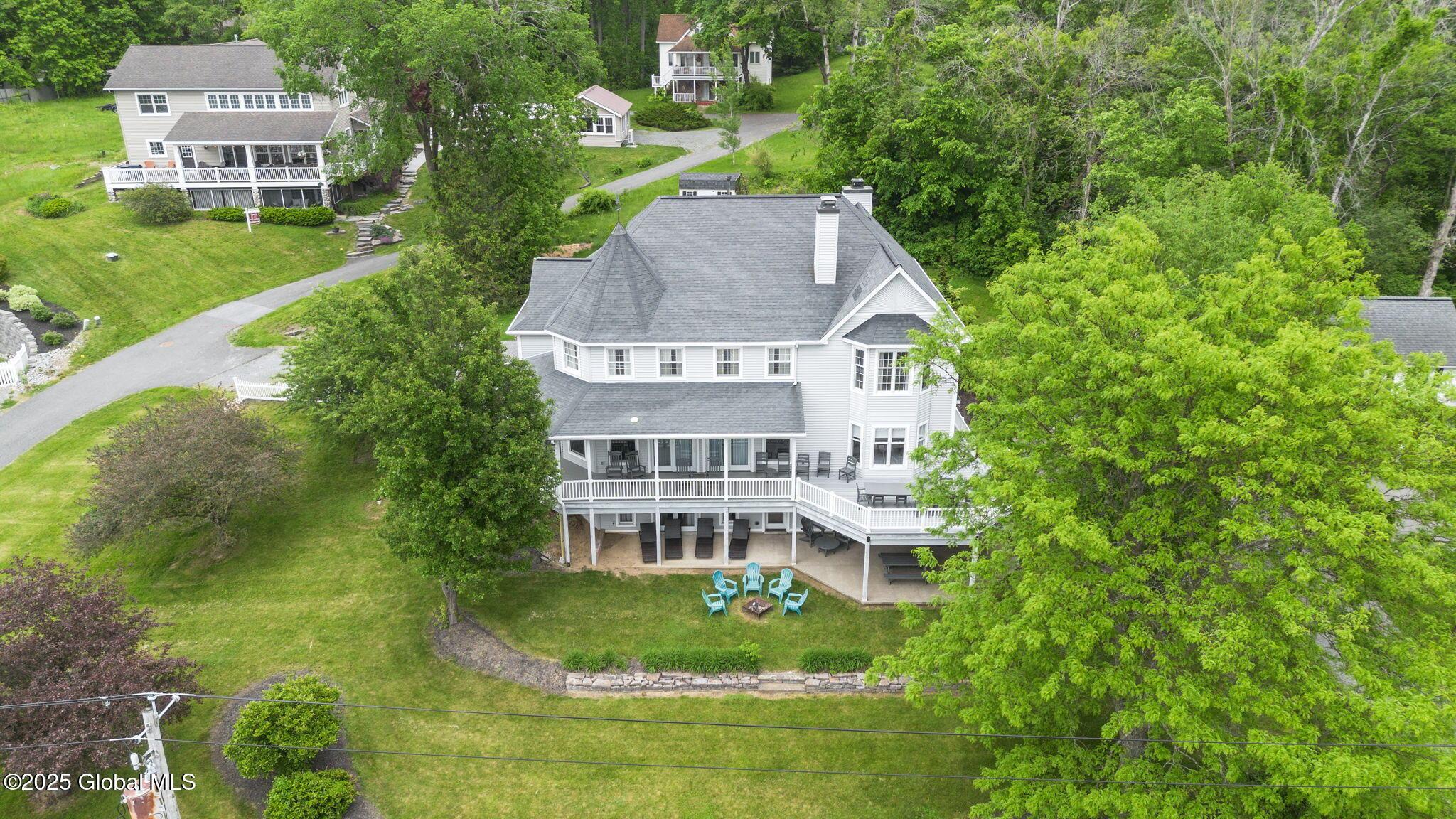 Image 2: 142-web-or-mls-736-ny-9p